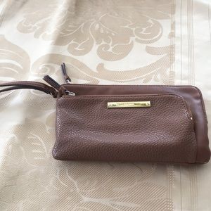 Nine West tan leather wristlet, leopardprint lined